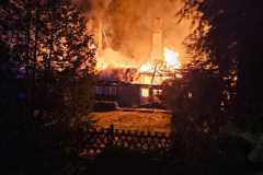 20240319_b3_brennt_stallung_wohngebaeude_feuerwehr_dannenberg_1
