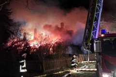 20240319_b3_brennt_stallung_wohngebaeude_feuerwehr_dannenberg_4