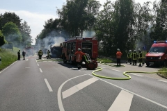 20210605_b1_brennt_strohanhaenger_feuerwehr_dannenberg_3