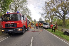 20220502_vupk_bus_gegen_pkw_feuerwehr_dannenberg