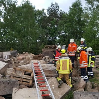 20180511_Zuguebung_Feuerwehr_Dannenberg_Hundestaffel_Karwitz_06