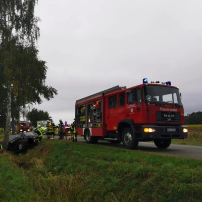 20200927_VUPK_Verkehrsunfall_Feuerwehr_Dannenberg_1