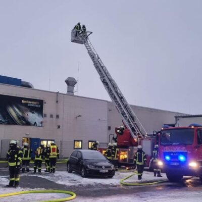 20210202_B3_Feuer_Industriebetrieb_Feuerwehr_Dannenberg_3